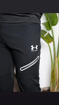 بنطال رياضي أسود - أندر أرمر (Under Armour)