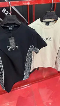 تيشيرت رجالي بياقة دائرية - هوغو بوس (Hugo Boss)