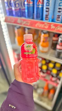 مشروب بنكهة الفراولة - كوكو كوين (Coco Queen)