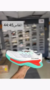 حذاء سالومون رياضي
