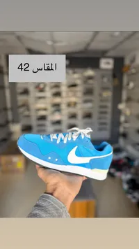 حذاء نايك أزرق رياضي