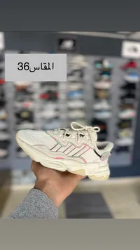 حذاء رياضي للأطفال - أديداس (Adidas)