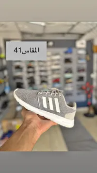 حذاء رياضي - اديداس (Adidas)