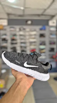 حذاء رياضي - نايكي (Nike)