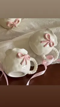 أكواب سيراميك بتصميم فيونكة وردية