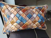 وسادة ديكور مربعات ملونة