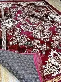 سجادة أرضية مخملية بنقوش كلاسيكية