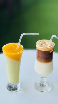 عصير طبيعي وآيس شوكولاتة