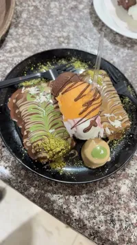 طبق حلويات فاخر متنوع