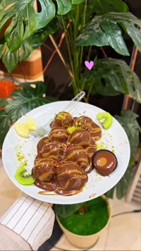 كرات البراونيز بالشوكولاتة والكراميل