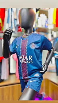 طقم رياضي للأطفال - باريس سان جيرمان (Nike)
