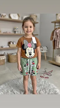 طقم شورت وتي شيرت بطبعة ميني ماوس للأطفال