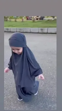 طقم حجاب وعباءة صلاة للأطفال