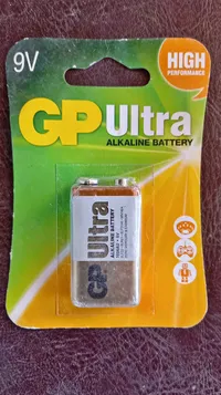 بطارية قلوية 9 فولت - جي بي ألترا (GP)