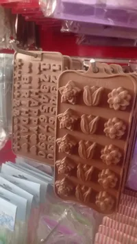 قالب سيليكون لتشكيل الحلويات