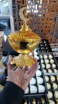 صحن ضيافة ذهبي إسلامي بغطاء