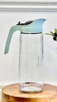 شاف زجاج بغطاء أزرق