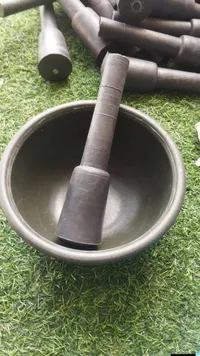 هاون ومدقة معادن
