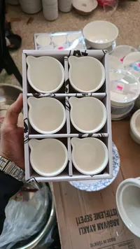 مجموعة أكواب سيراميك بيضاء - 6 قطع