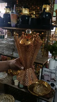 مصباح ديكوري معدني - تصميم فراشة ذهبي