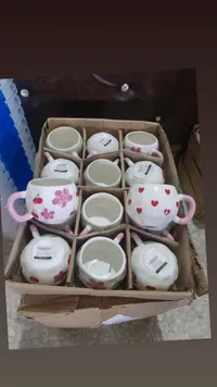 طقم أكواب سيراميك برسومات الزهور والقلوب