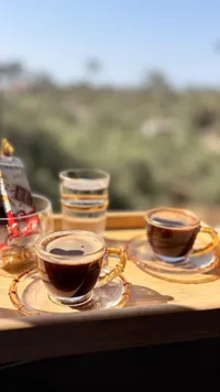 طقم فناجين قهوة زجاجية بتصميم الخيزران