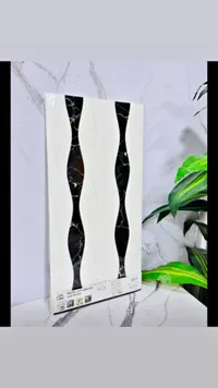 ملصق حائط لاصق بتصميم رخامي