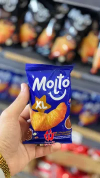 كيكة موليتو بالبندق والكريمة - Molto XL