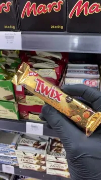 أصابع ويفر محشوة بالكراميل والشوكولاتة - تويكس (Twix)