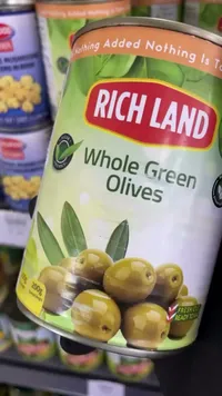 زيتون أخضر كامل - ريتش لاند (Rich Land)
