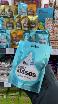 شوكولاتة كوكيز آند كريم - هيرشيز كيسز (Hershey's)