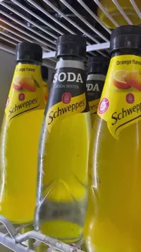 مشروب غازي - شويبس (Schweppes)