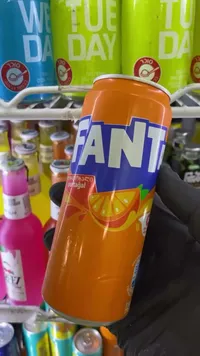 مشروب غازي بنكهة البرتقال - فانتا (Fanta)