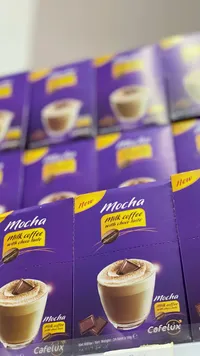 قهوة موكا بالحليب والشوكولاتة - كافيلوكس (Cafelux)