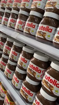 كريمة البندق بالكاكاو - نوتيلا (Nutella)