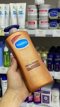 لوشن الجسم إنتنسيف كير كوكوا راديانت - فازلين (Vaseline)