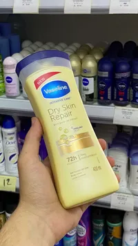 لوشن إصلاح البشرة الجافة - فازلين (Vaseline)