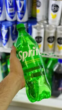 مشروب غازي بنكهة الليمون والليمون الأخضر - سبرايت (Sprite)