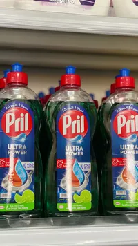 سائل جلي الترا باور بالليمون الأخضر - بريل (Pril)