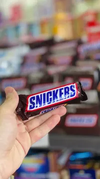 شوكولاتة سنيكرز (Snickers)