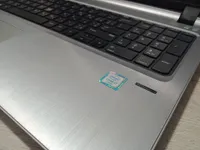 لابتوب بمعالج إنتل كور آي 7 (Intel)