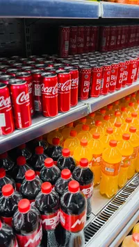 مشروب غازي كولا - كوكاكولا (Coca-Cola)