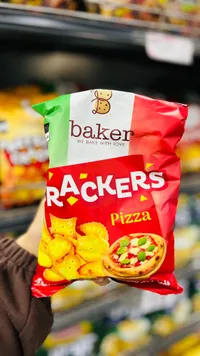 مقرمشات بنكهة البيتزا - بيكر (Baker)