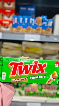 أصابع تويكس بنكهة البندق (Twix)