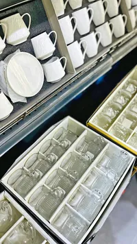طقم فناجين قهوة وشاي متنوعة