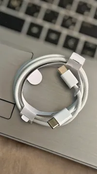 كيبل شحن USB-C إلى USB-C