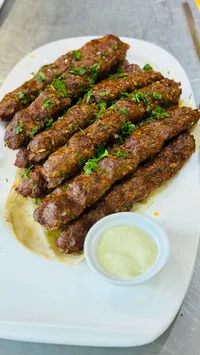 كباب لحم مشوي