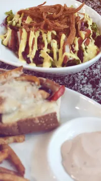 دجاج مقلي مع بطاطس