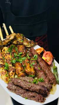 مشاوي مختلطة - لحم وشيش طاووق