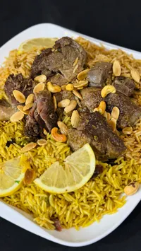 أرز بالكبدة والفستق